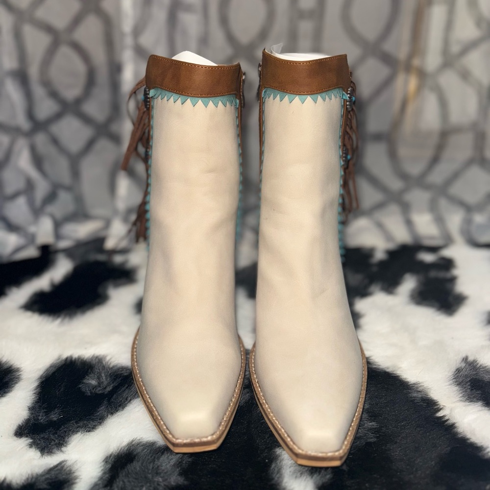 Chic Cream and Brown Ankle Boots